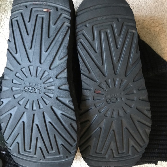 Ugg sweater boots ✨ - Picture 2 of 5